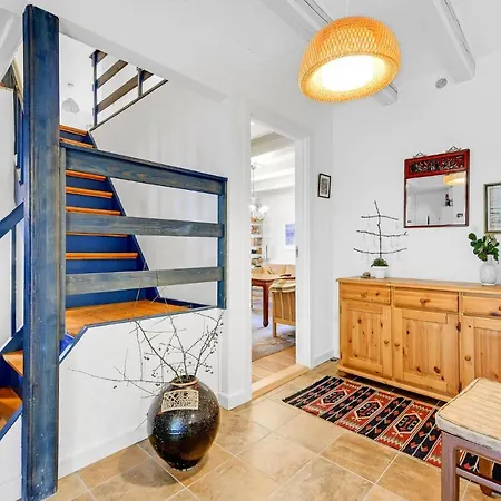 Awesome In With Kitchen 別荘