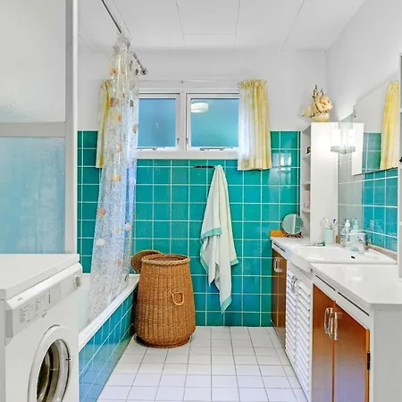 Awesome In With Kitchen 別荘